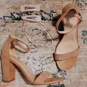 target women's ema high block heel